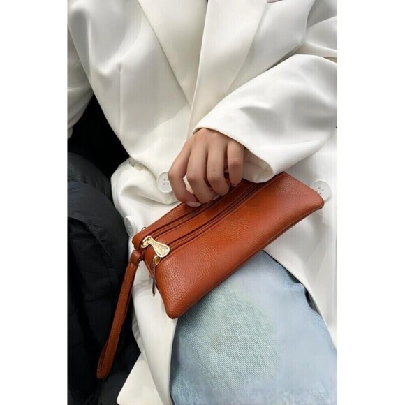 VEGAN LEATHER TRIPLE ZIP WRIST WALLET CLUTCH PURSE - Picture 2 of 8